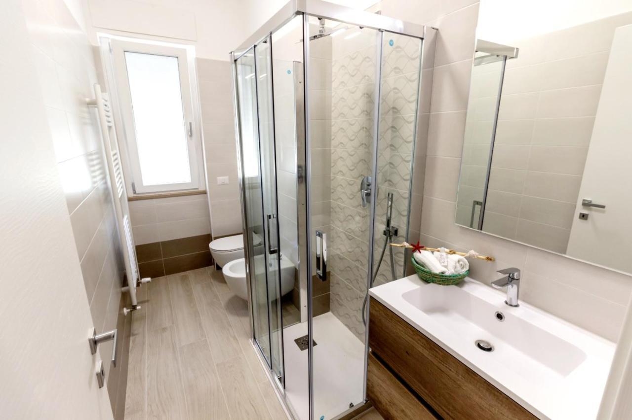 Incanto Di Luna B&B Family Rooms Vieste Bagian luar foto