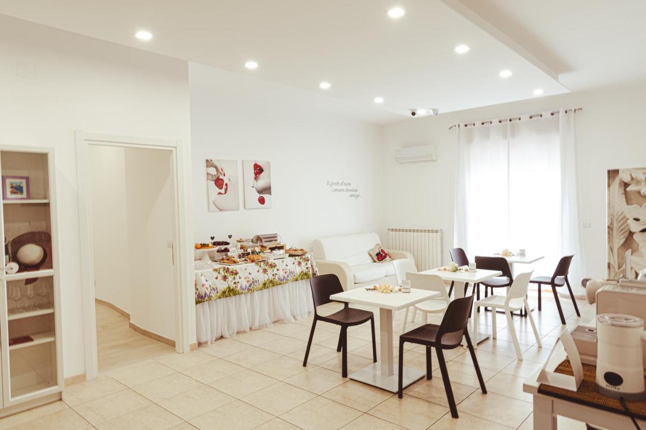 Incanto Di Luna B&B Family Rooms Vieste Bagian luar foto
